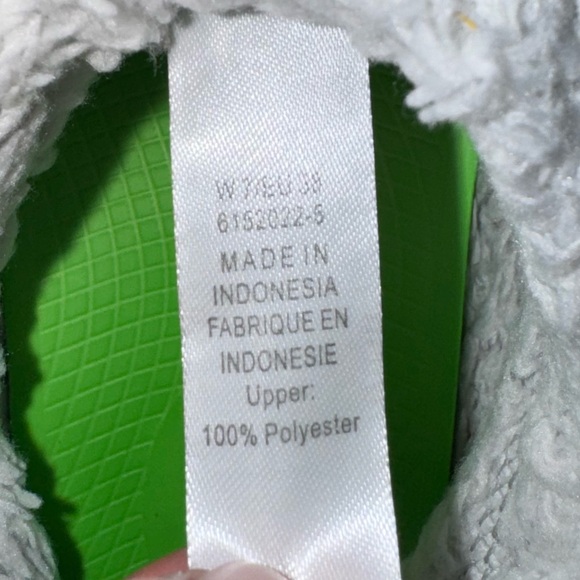 OOFOS womens 7 oocoozie low shoe in light gray SOFT stretchy fleece Arch support - Picture 4 of 14